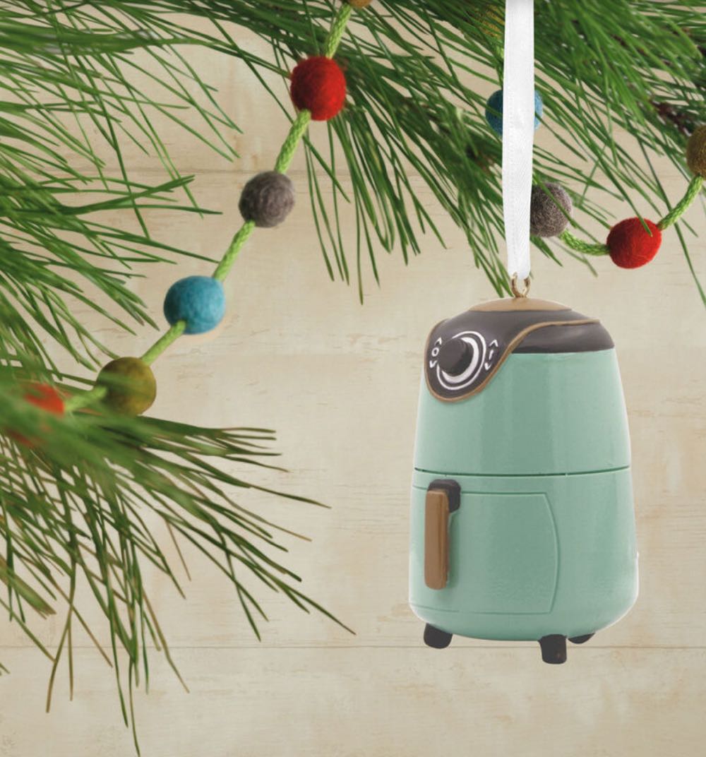 Air Fryer - Hallmark Ornament (Kitchen, Food) ornament collectible [Barcode 726528556187] - Main Image 3