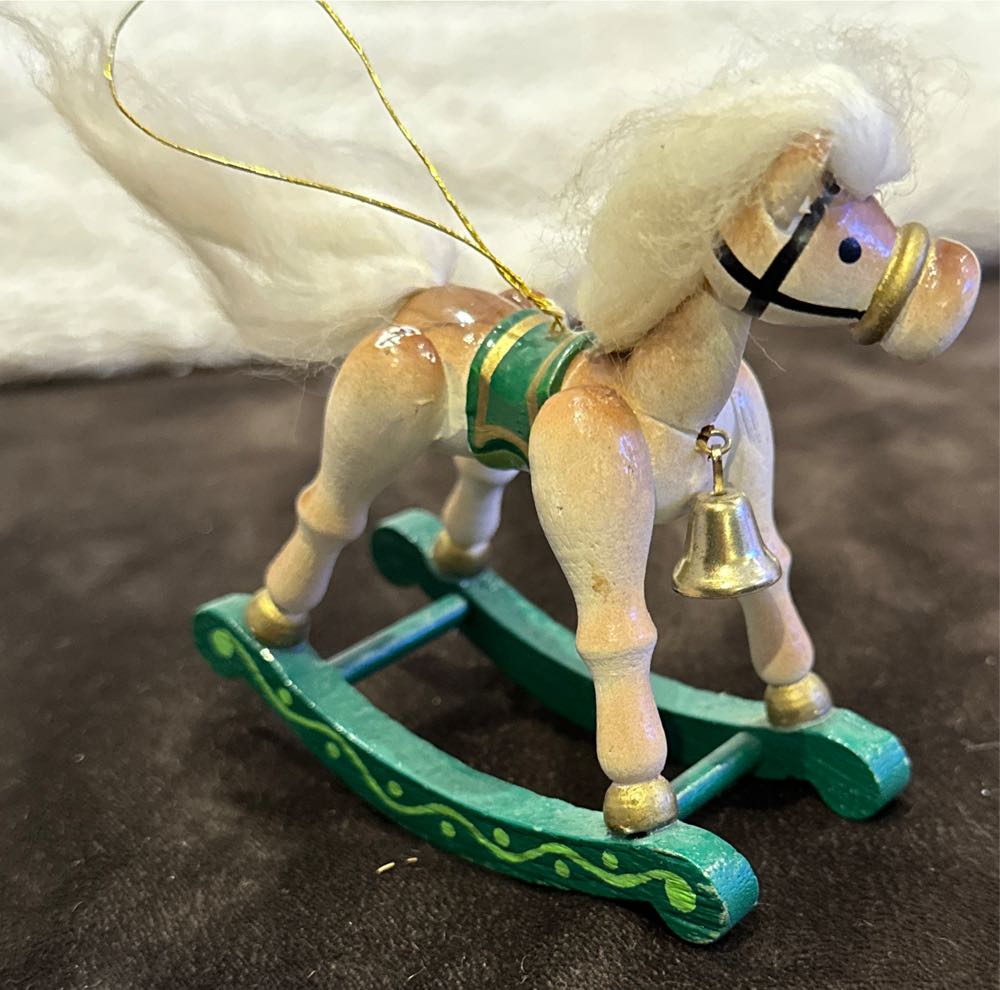 Mickey Ho Ho Ho Car Present 