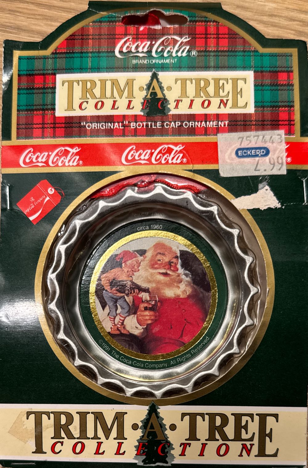 Hallmark Disney Kermit The Frog With Gift Christmas Tree Ornament