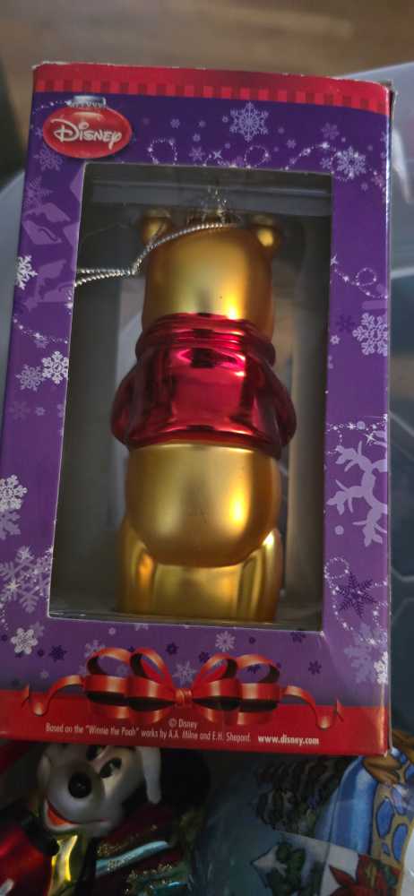 Pooh Holding Ornament   ornament collectible [Barcode 795902061463] - Main Image 2