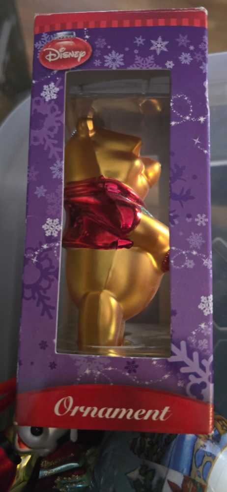 Pooh Holding Ornament   ornament collectible [Barcode 795902061463] - Main Image 3