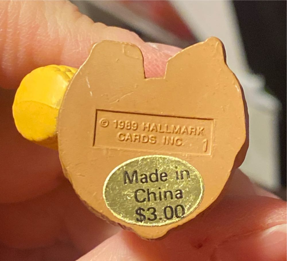 Merry Miniature 1989 Girl Pilgrim Bear With Basket - Merry Miniatures (Thanksgiving, Pilgrims, Bear) ornament collectible - Main Image 4