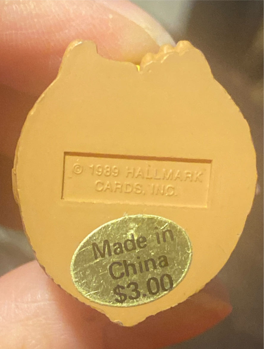 Merry Miniature 1989 Indian Bear Holding Basket - Merry Miniatures (Thanksgiving, Indian, Bear) ornament collectible - Main Image 4