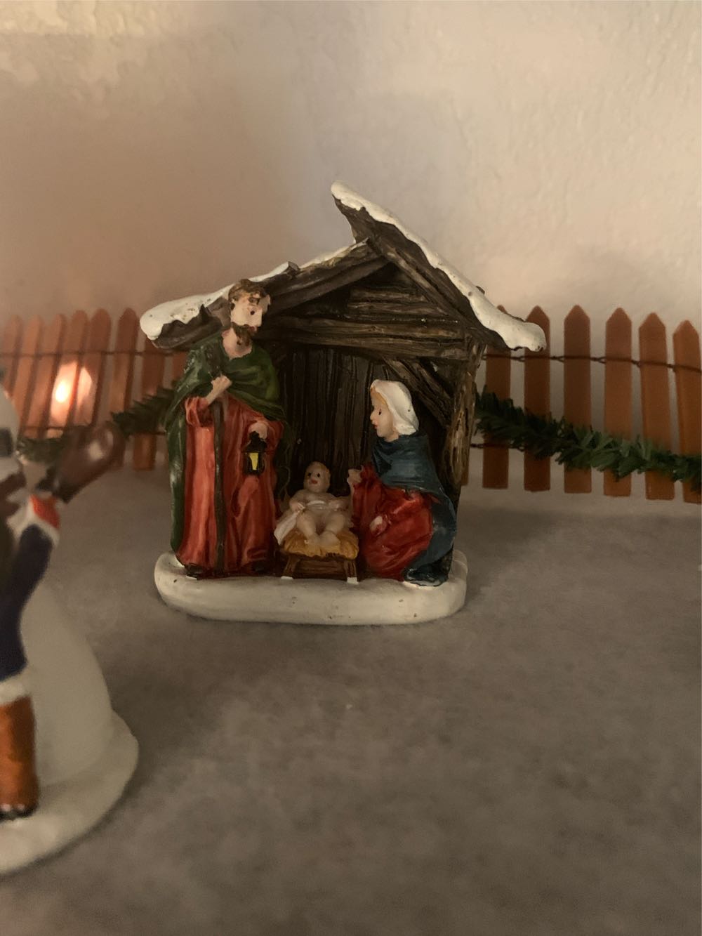 Scooby Doo Holding A Tree And Mystery Machine Ornament