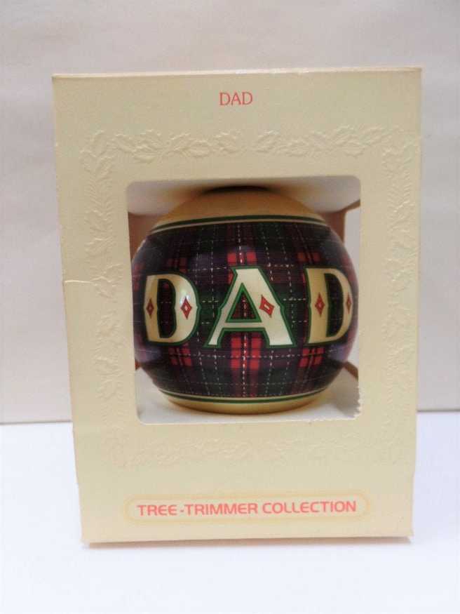 Ceramic Crackle Cream And Red Ball