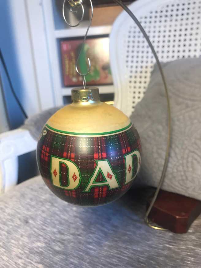 Dad Glass Ball 1980   (Family) ornament collectible - Main Image 2