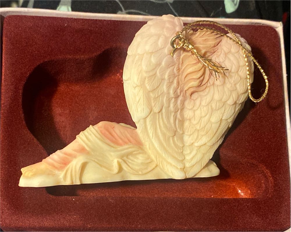 Seraphim Classics-#69827-evangeline-ornament - Seraphim Classic (Angel) ornament collectible [Barcode 089945698275] - Main Image 4