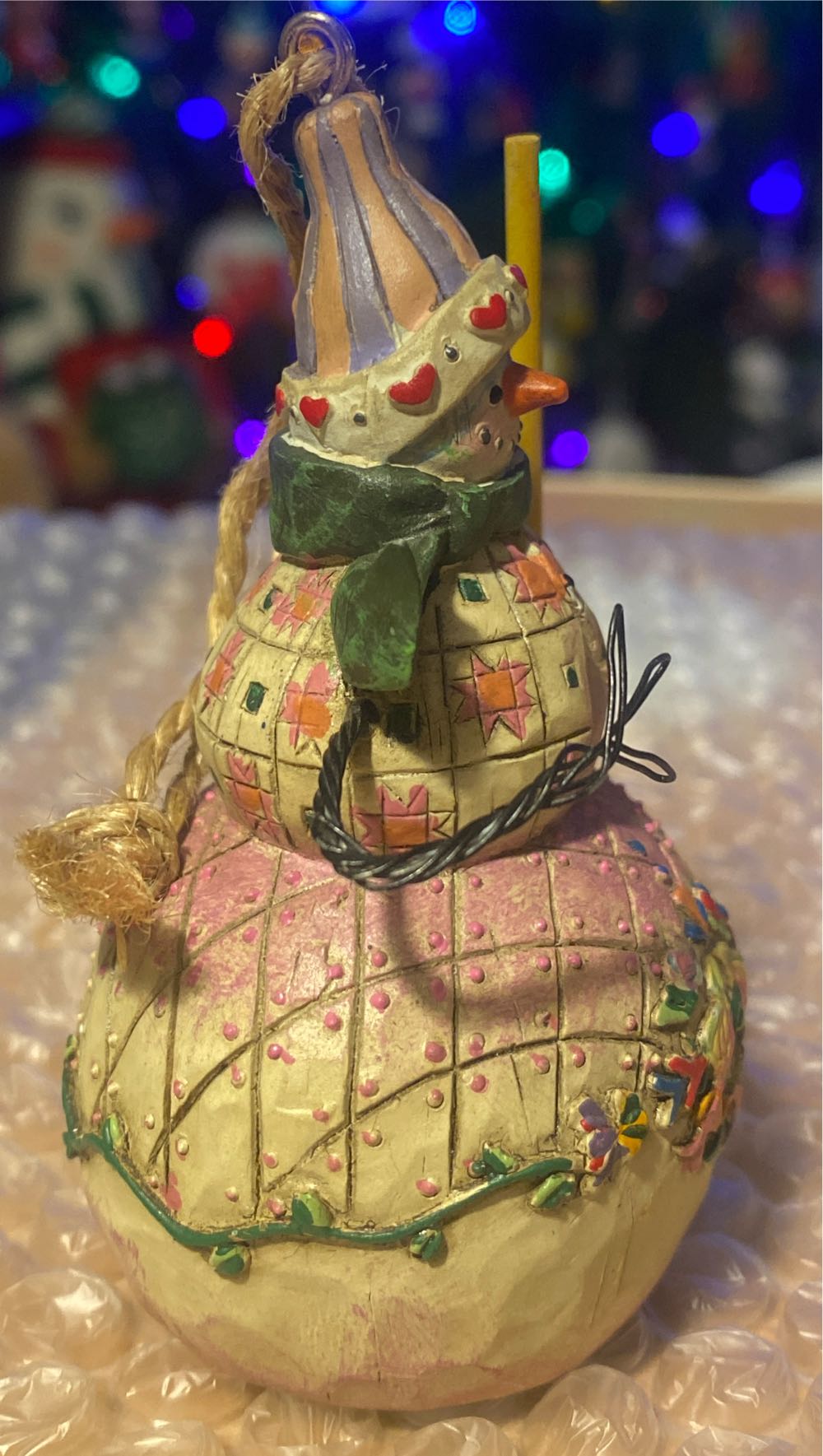 Jim Shore Carved Christmas Snowman Ornament Hand Painted 2003 Heartwood Enesco - Heartwood Creek (Snowgirl) ornament collectible - Main Image 2