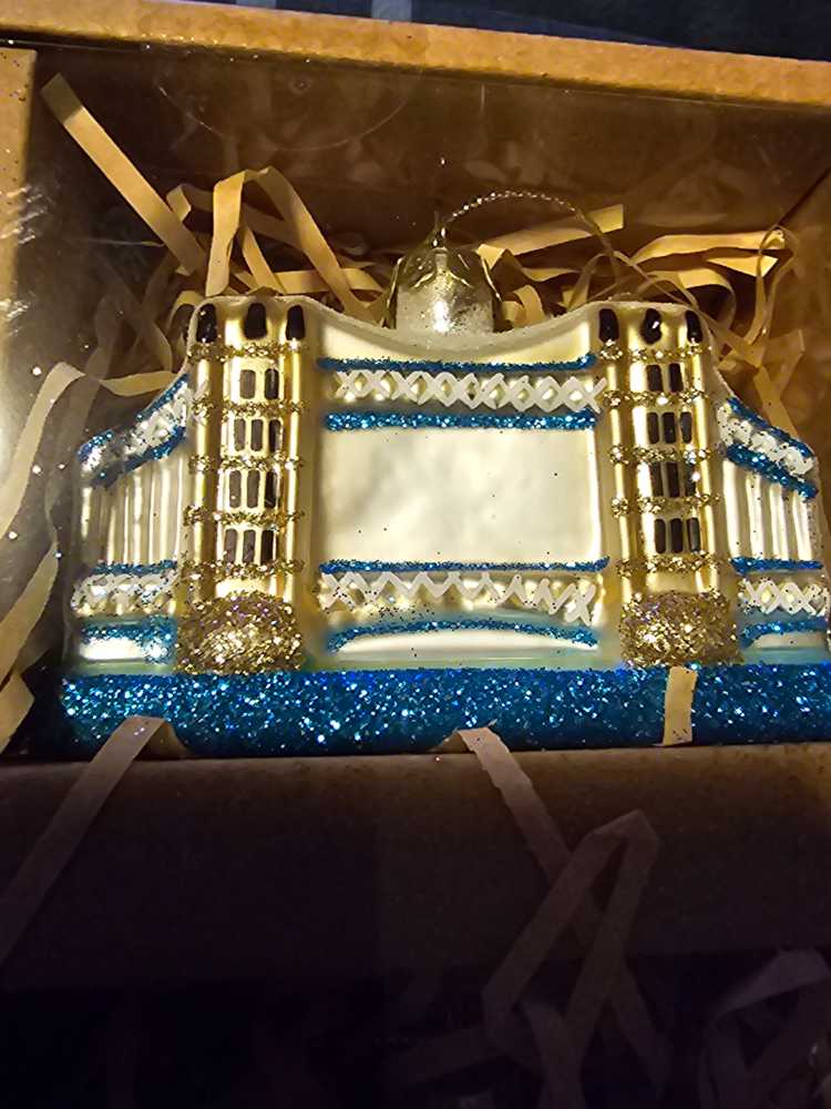 Hallmark Jurassic World Dominion Giganotosaurus Christmas Ornament