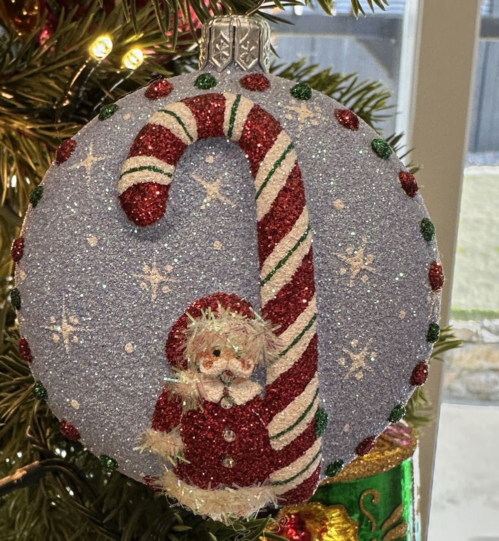 Funko Pop Disney: Pride Mickey Mouse Rainbow 3.75 Inches Multicolor