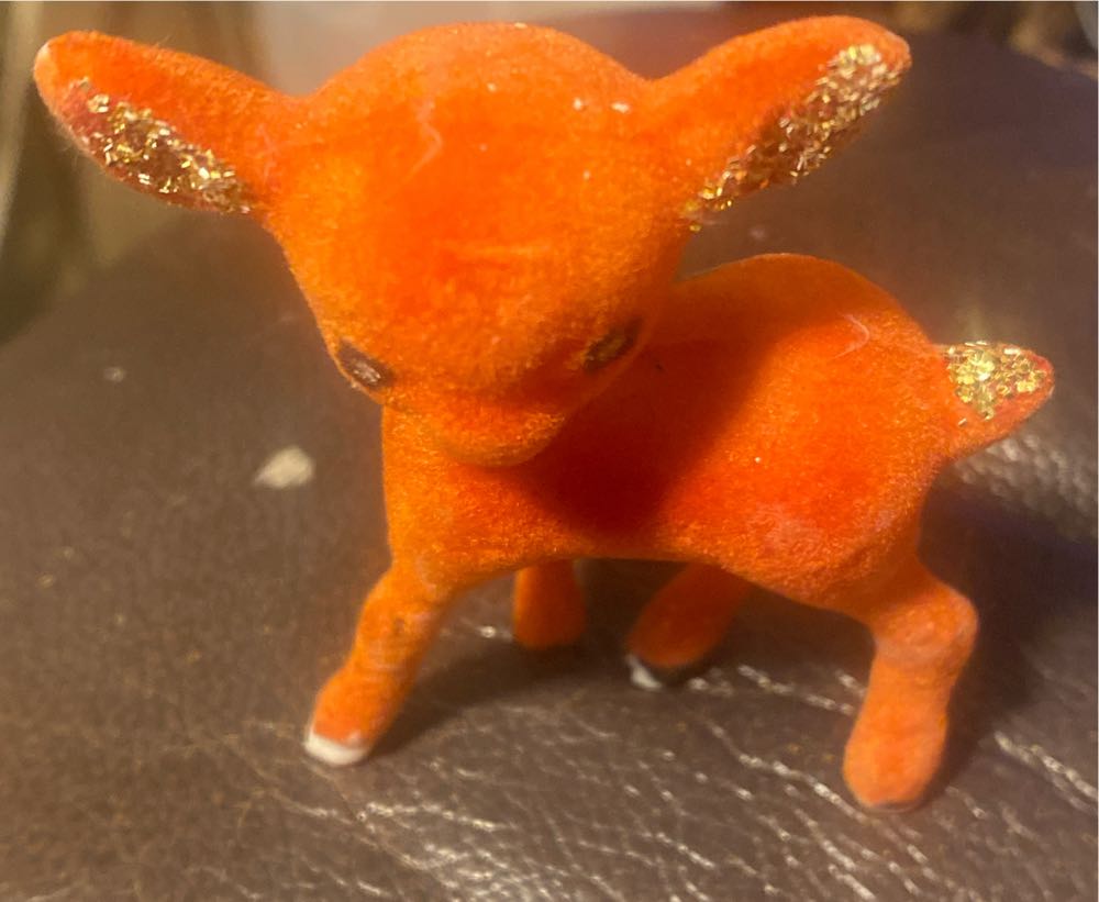 Vintage Flocked Reindeer - Vintage (Reindeer) ornament collectible - Main Image 3