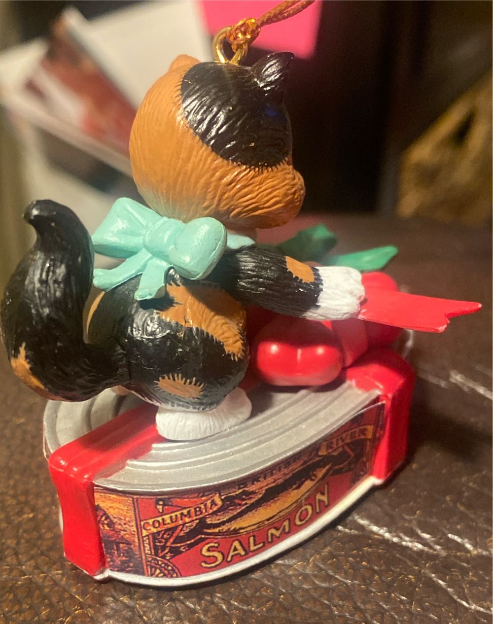 Cat Wrapping Salmon Can  - No Series (Cat, Wrapping, Salmon) ornament collectible - Main Image 3