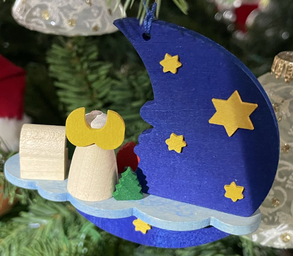 Hogwarts Ornament 