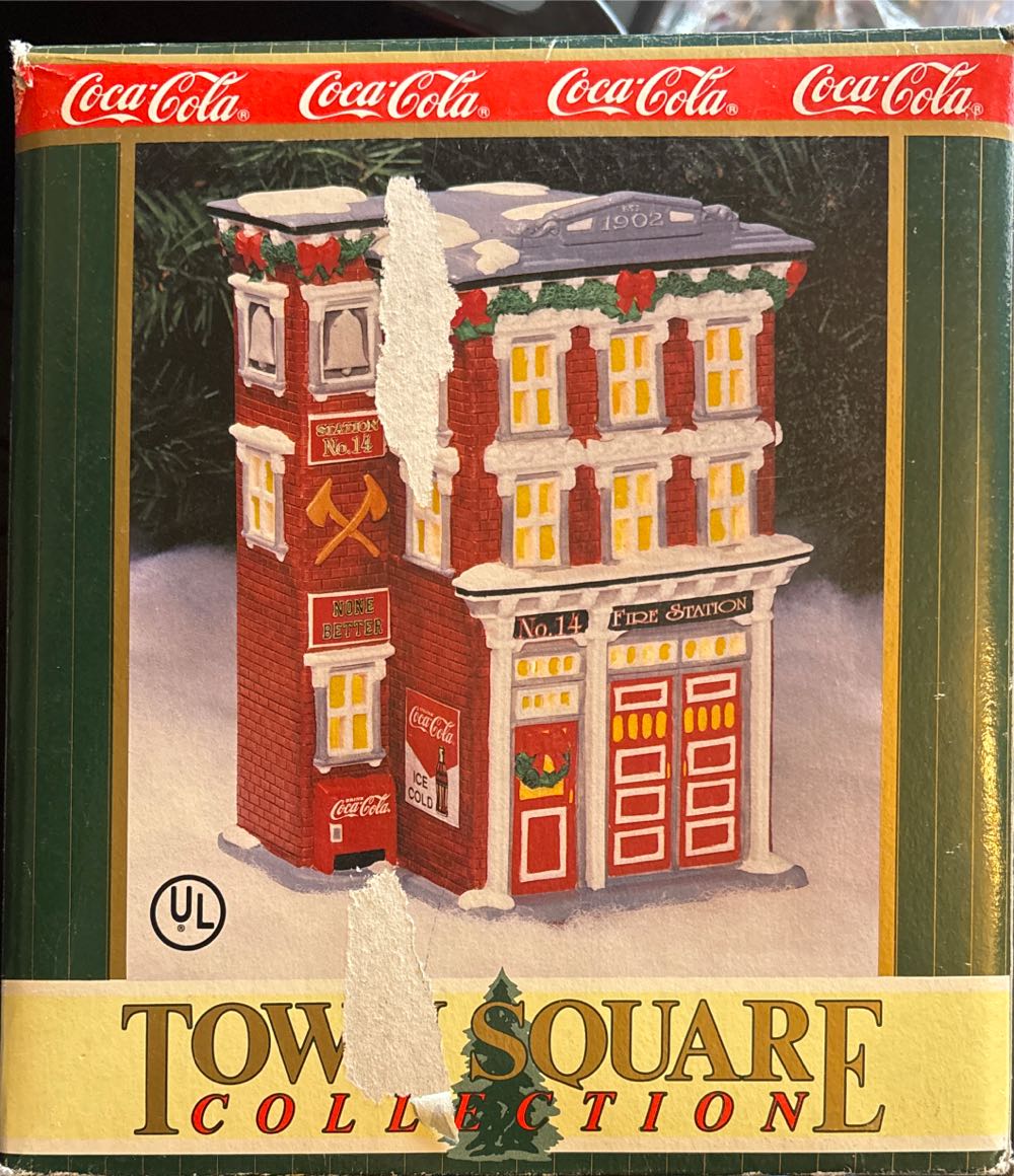 Pompompurin Skiing Ornament Boxlunch