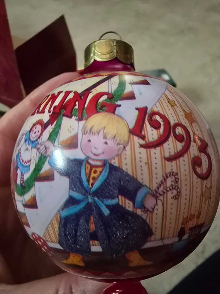 Mary Engelbreit  ornament collectible - Main Image 4