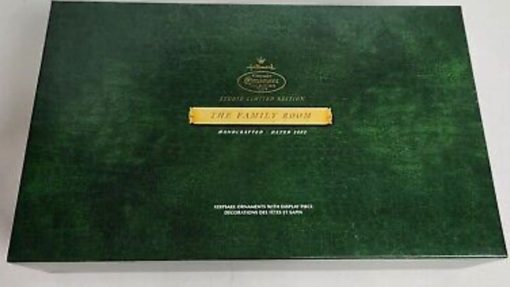 Santa’s Desk   ornament collectible - Main Image 3