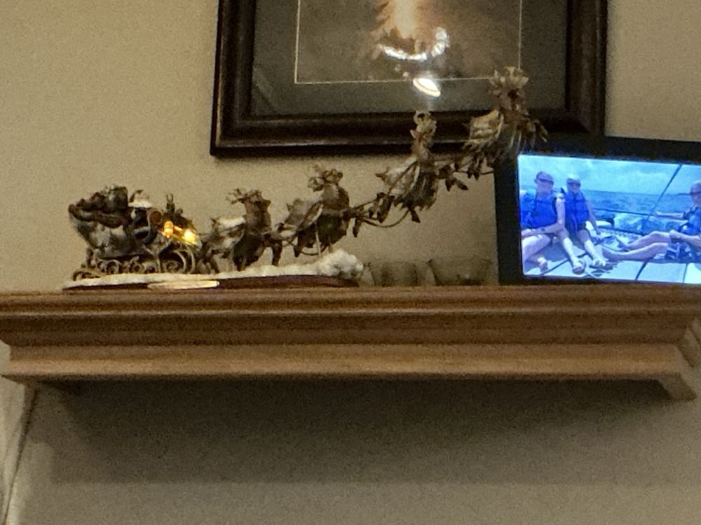 Thomas Kinkade Sleigh  ornament collectible - Main Image 2