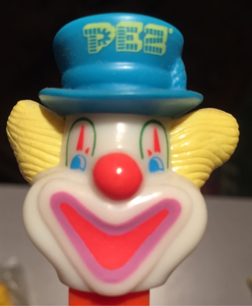 Peter Pez C Red Stem - Peter Pez Clown pez collectible - Main Image 2