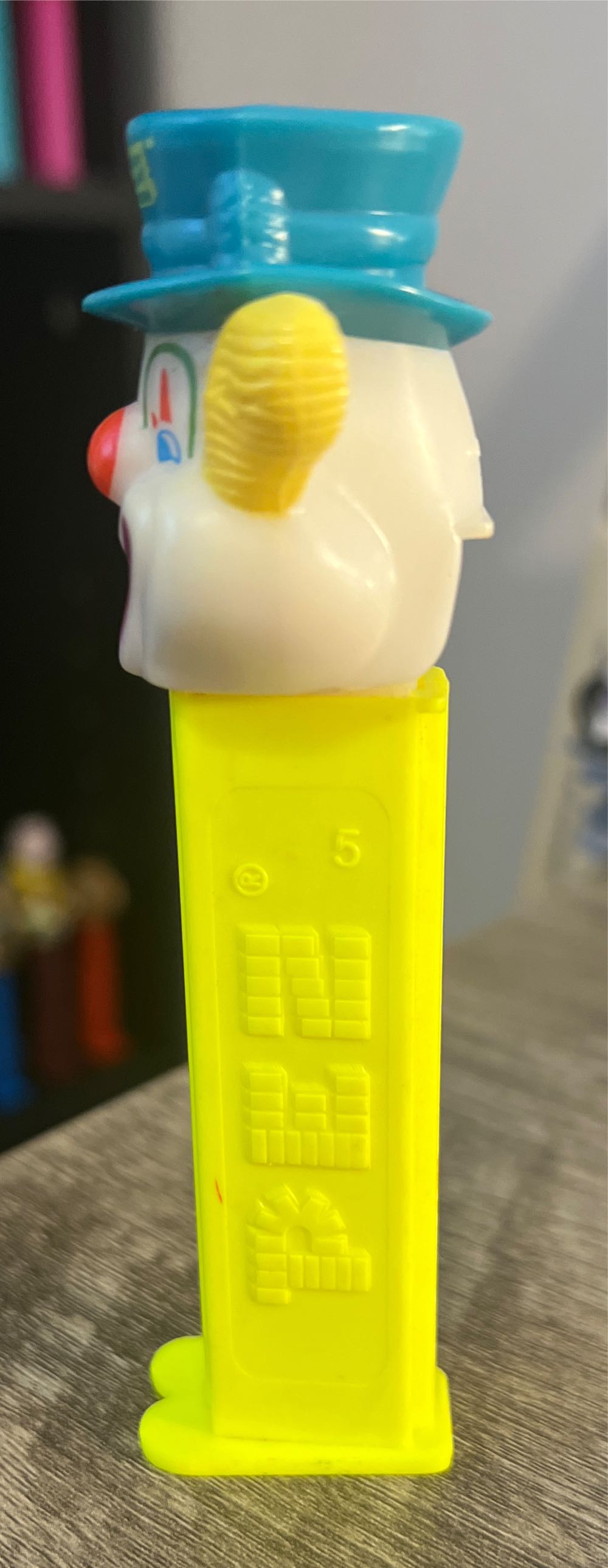 Peter Pez Clown - Pez Originals pez collectible - Main Image 3