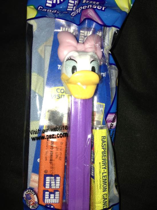 Daisy Duck (3) - Disney - Mickey Mouse & Friends pez collectible - Main Image 2