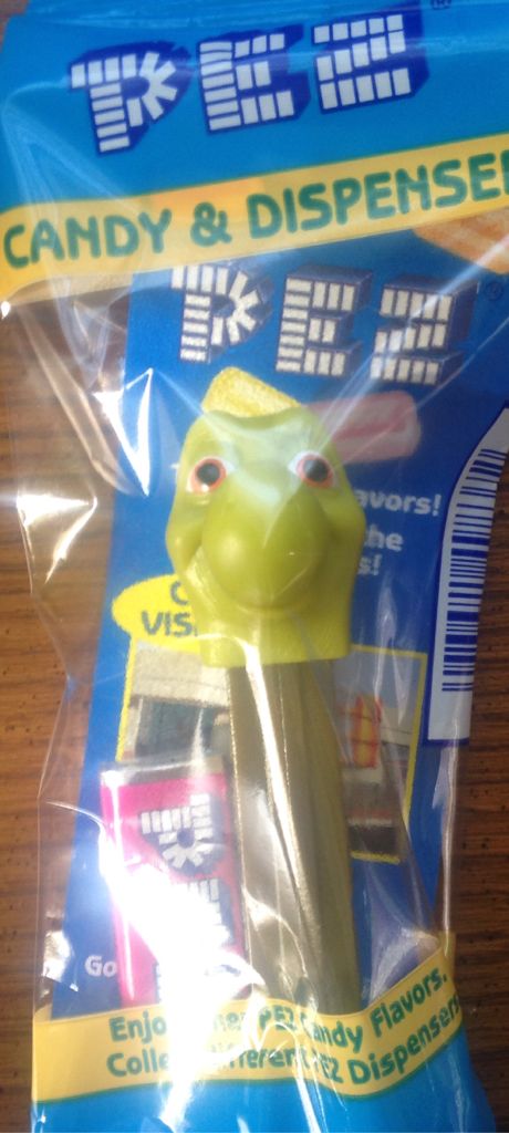 Verne The Turtle (3) - Over The Hedge (complete) pez collectible - Main Image 2