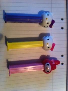 Hello Kitty - Hello Kitty pez collectible - Main Image 1