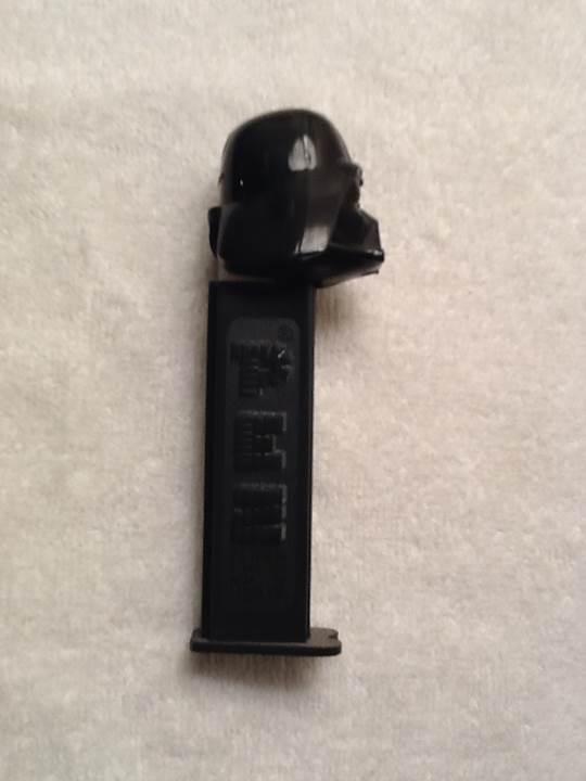 Star Wars - Darth Vader - Star Wars pez collectible - Main Image 2