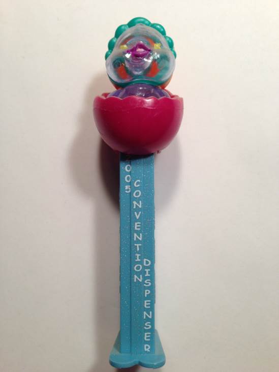 Chick In Egg E Convention - Convention Pez pez collectible - Main Image 2