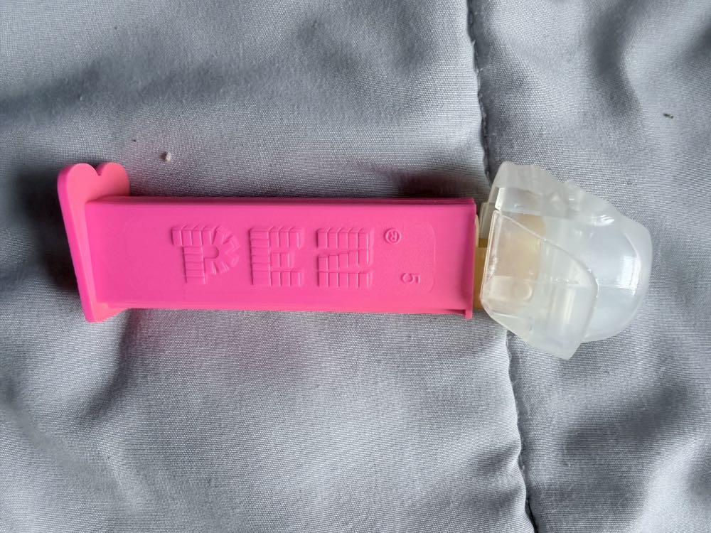 Skull Crystal - Halloween pez collectible - Main Image 2