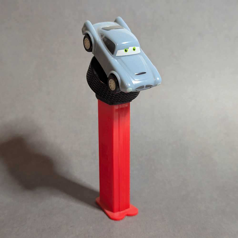 Cars 2 Pull & Go - Finn McMissle - Movies & TV - Disney/Pixar pez collectible - Main Image 2