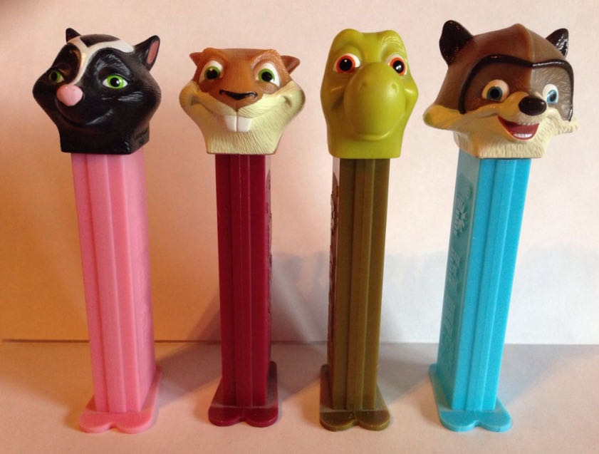 Over The Hedge - Verne - Over The Hedge pez collectible - Main Image 2