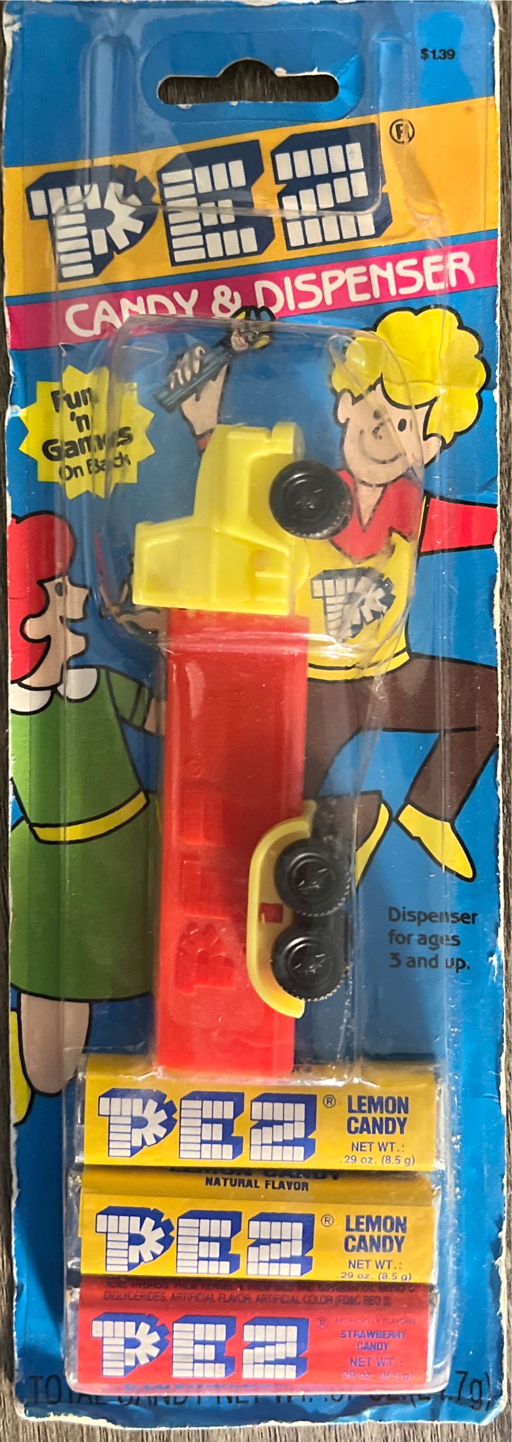 Truck D R1 Yellow/Red - PEZ Originals pez collectible - Main Image 2