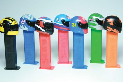 Nascar - Bobby LaBonte - Interstate Batteries - Nascar pez collectible - Main Image 2