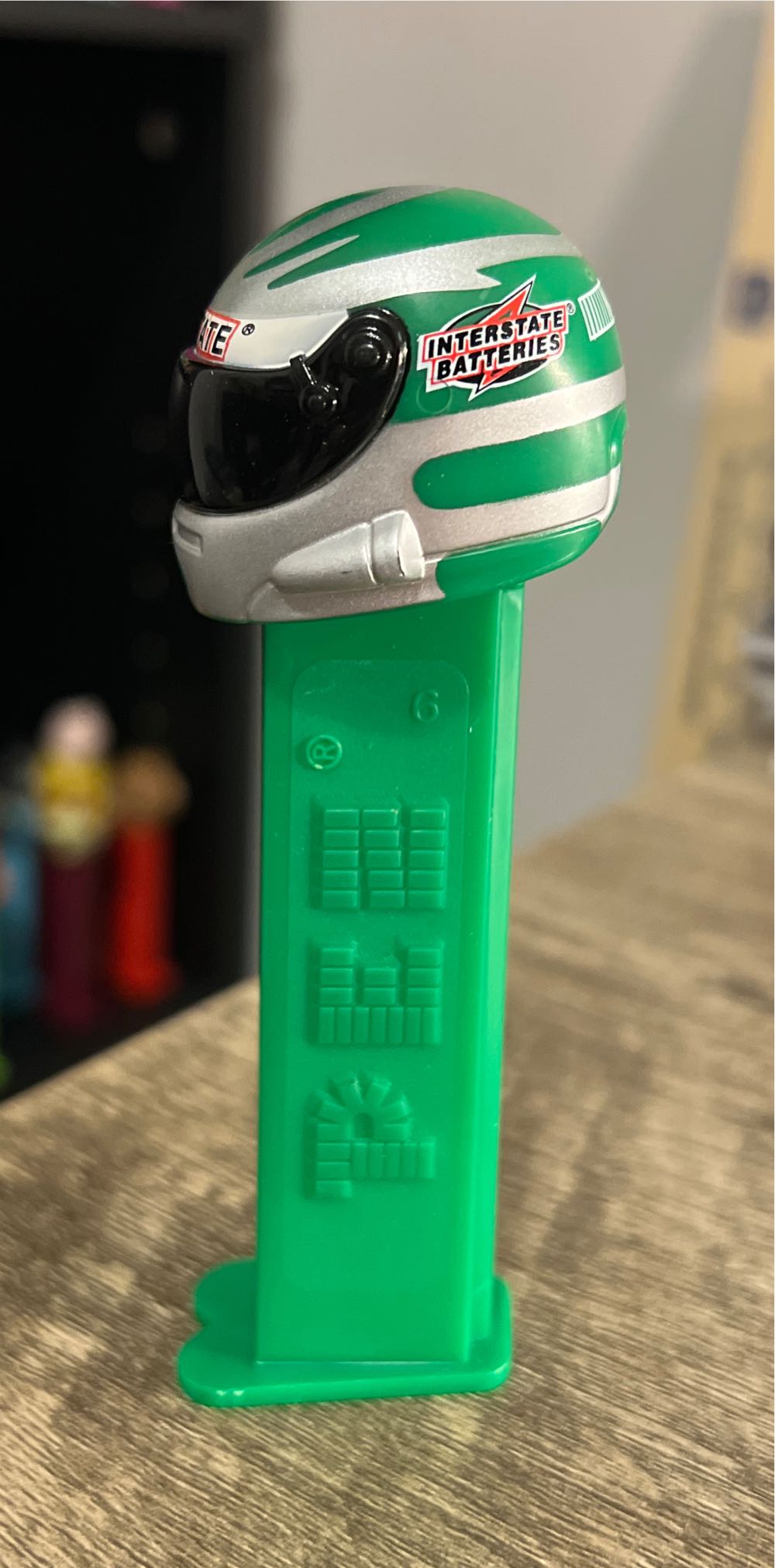 Nascar - Bobby LaBonte - Interstate Batteries - Nascar pez collectible - Main Image 4