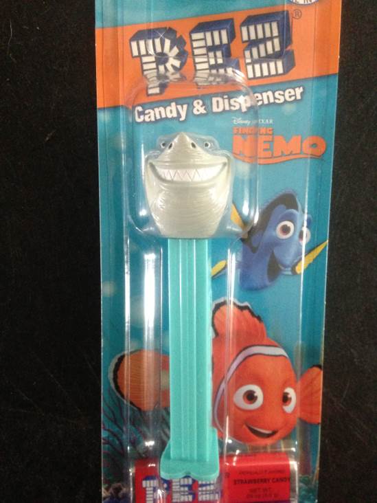 Bruce the Shark - Finding Nemo pez collectible - Main Image 2