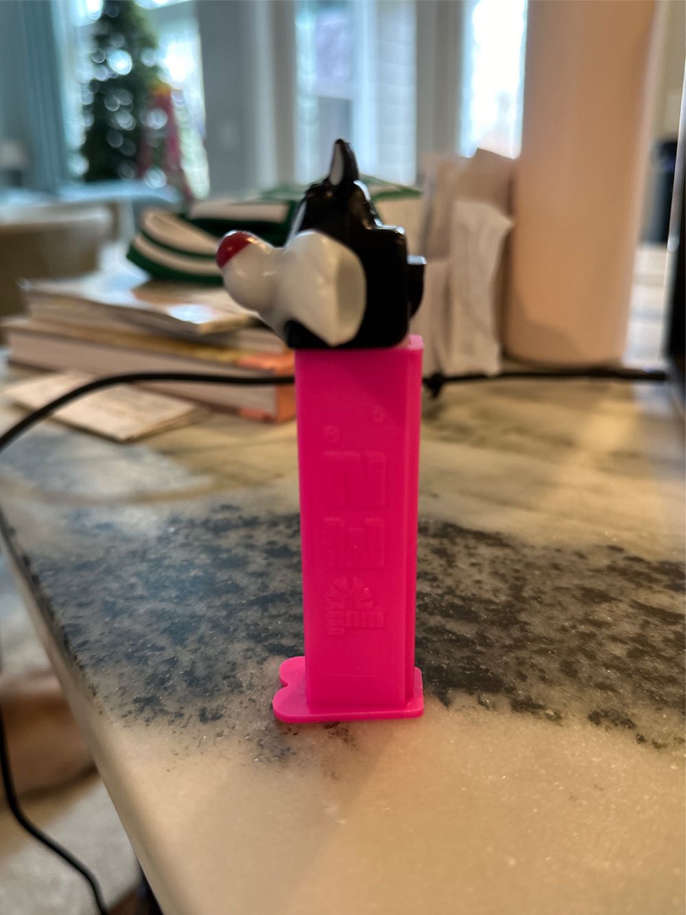 Looney Tunes - Sylvester - Warner Brothers - Looney Tunes pez collectible - Main Image 4