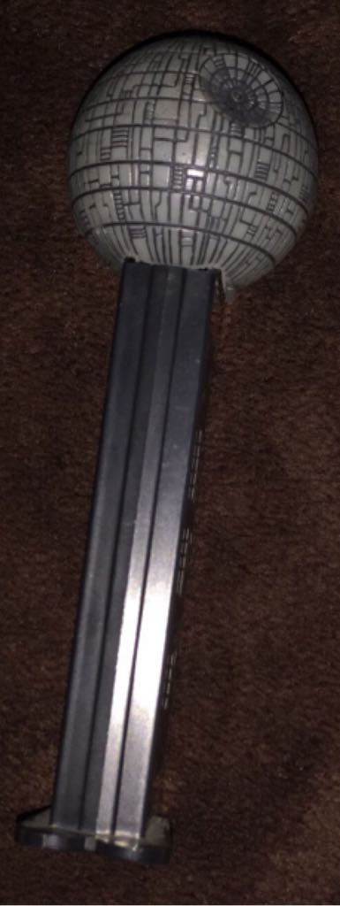Star Wars - Death Star - Star Wars pez collectible - Main Image 2