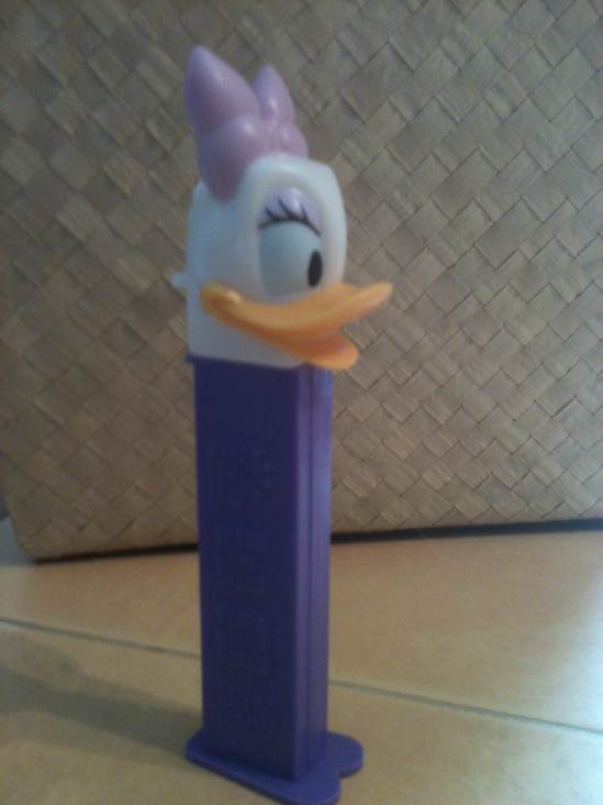 Disney - Daisy Duck - Disney pez collectible - Main Image 2