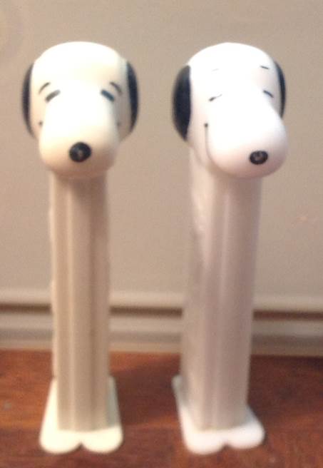 Peanuts - Snoopy A - PEANUTS pez collectible - Main Image 2