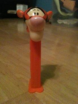 Tigger - Winnie The Pooh pez collectible - Main Image 1