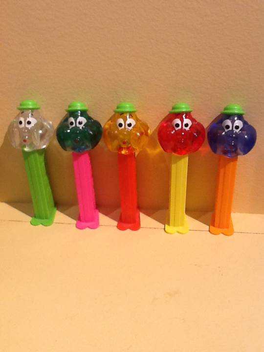 Bubble Man Crystal Green - Bubble Man pez collectible - Main Image 2