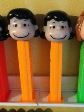 Peanuts - Lucy 2 - PEANUTS pez collectible - Main Image 2