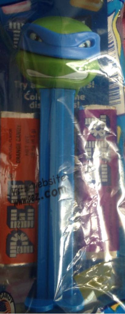 Leonardo (2) - Teenage Mutant Ninja Turtles S2 (complete) pez collectible - Main Image 2