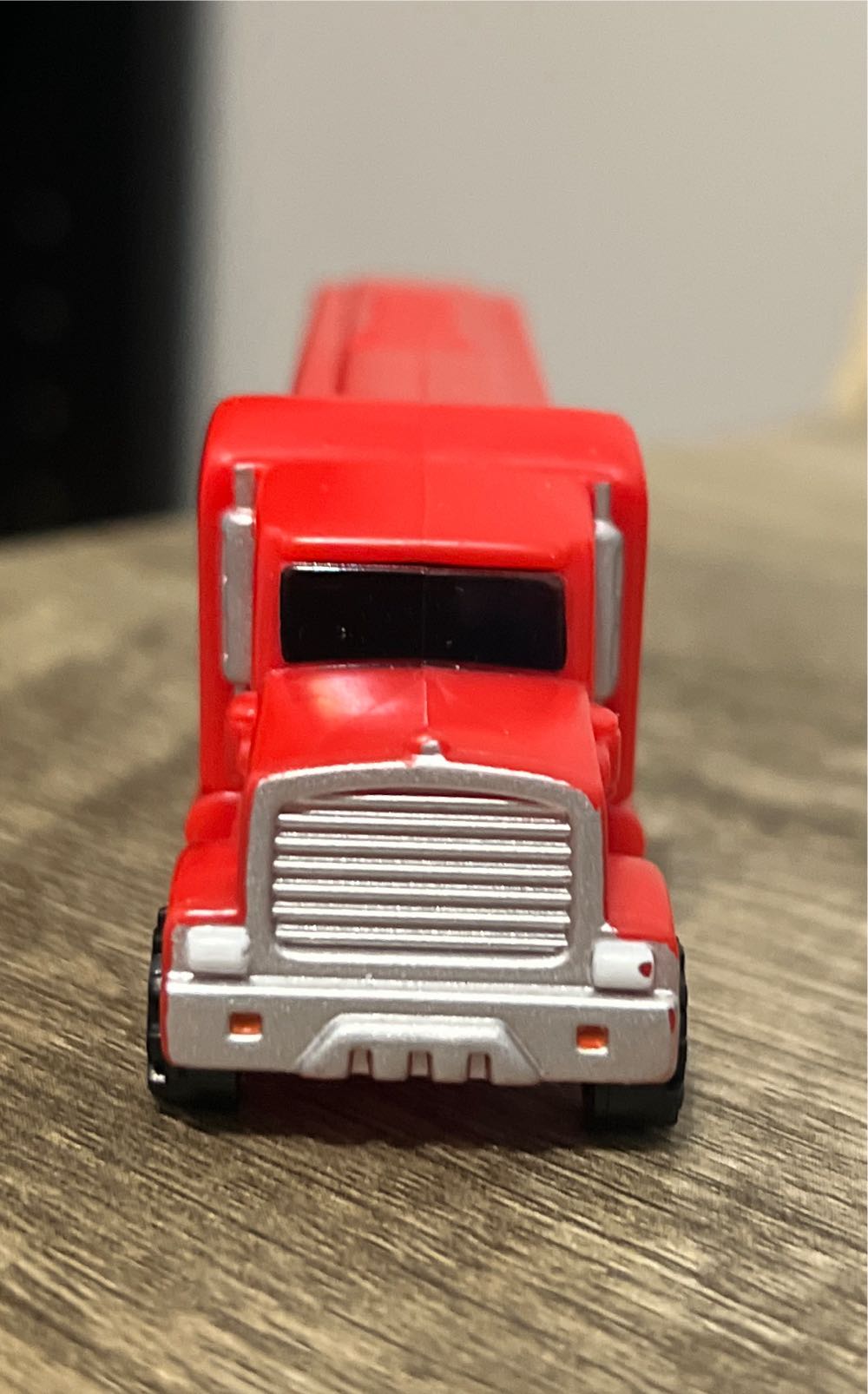 #9 Dodge / Kasey Kahne - Nascar Haulers pez collectible - Main Image 2