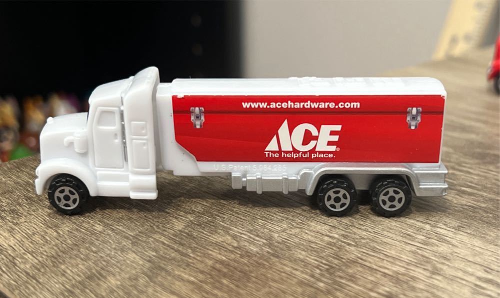 Ace Hardware (Toolbox) - Trucks-Advertising pez collectible - Main Image 3