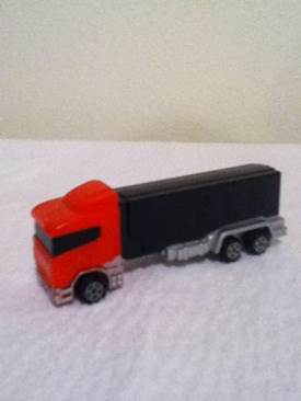 Big Rigs - Wrap Windshield (Flames) - Trucks - Series E (rigs) pez collectible - Main Image 1