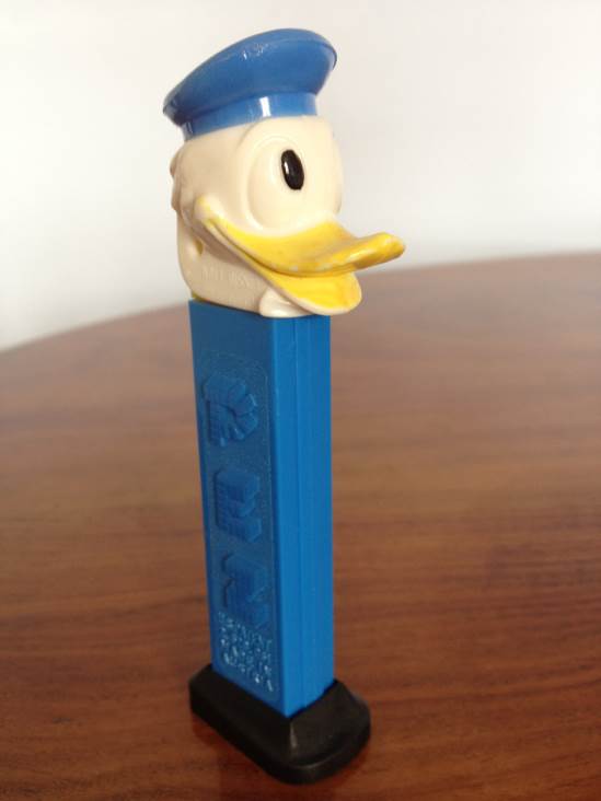 Donald Duck A Die-cut Stem. - Disney pez collectible - Main Image 2