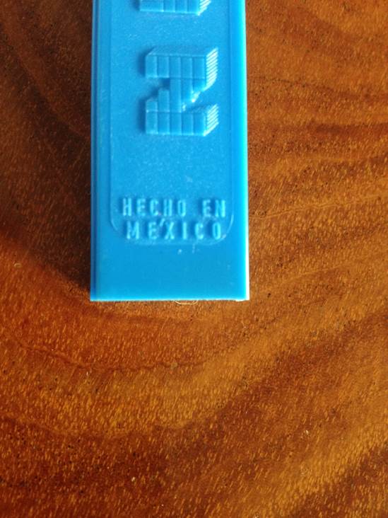 Donald Duck A (HECHO IN MEXICO)  pez collectible - Main Image 2