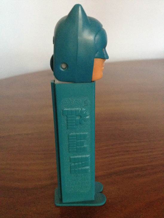 Batman (unusual Teal Color) - Batman pez collectible - Main Image 2