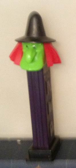 Halloween (Witch) - Halloween pez collectible - Main Image 2
